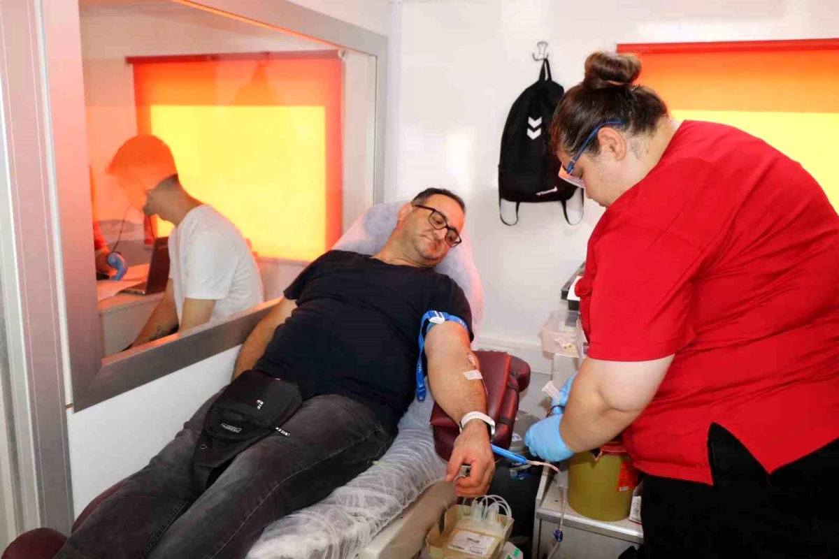 Jandarma Personeli Kan Bağışı Kampanyasına Katıldı